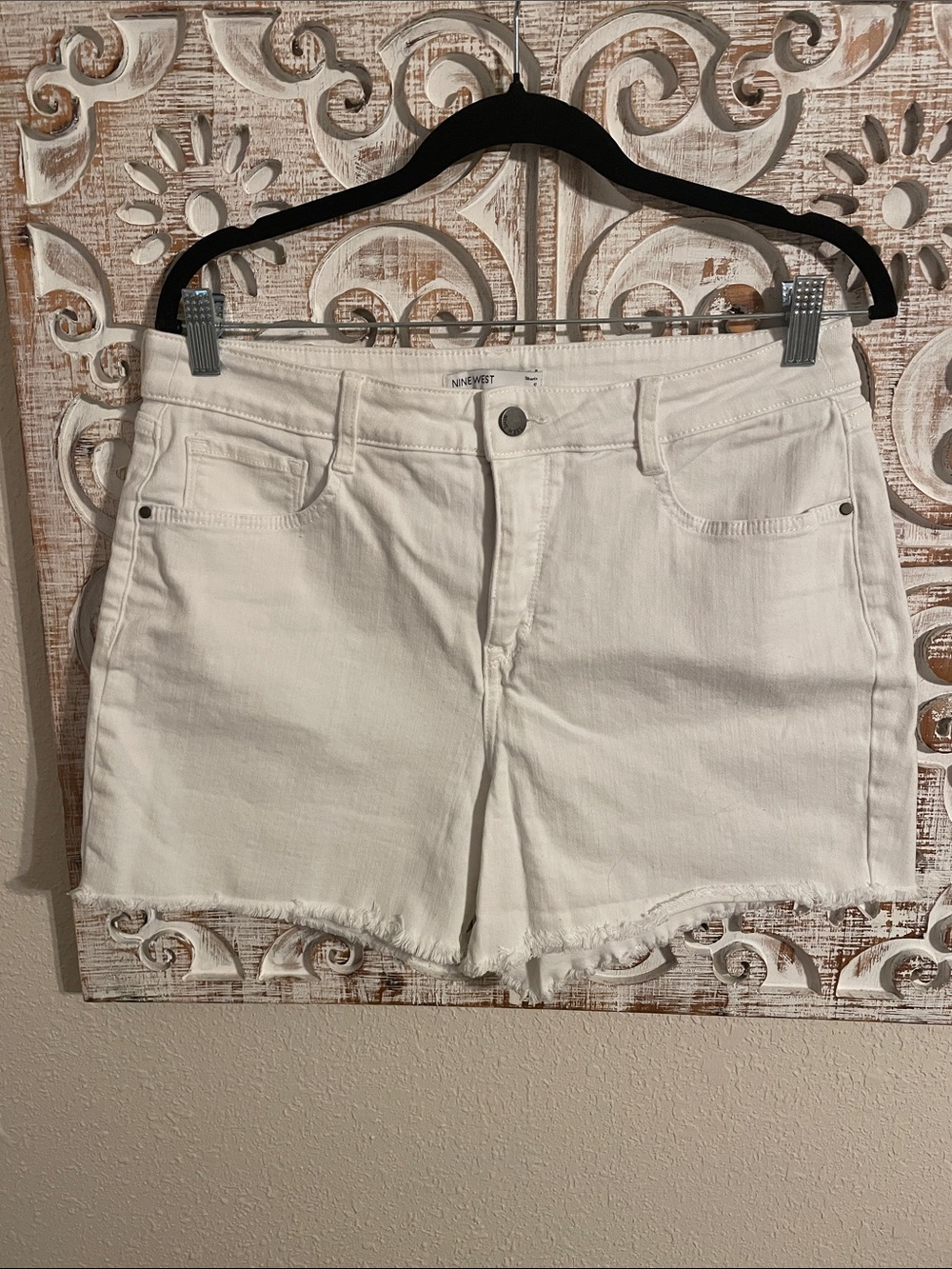 Nine West White Denim Frayed Hem Shorts